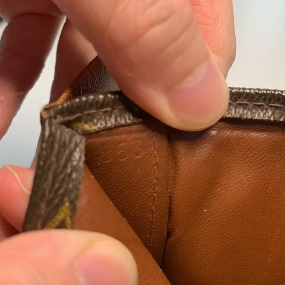 Pre-owned/Vintage Louis Vuitton Monogram wallet - Picture 7 of 13